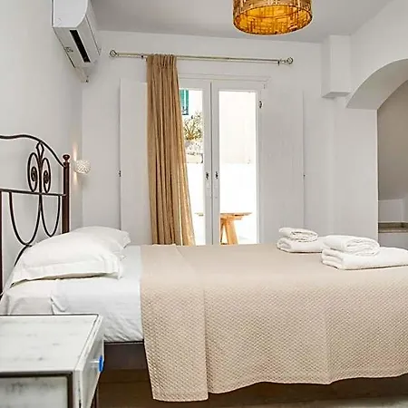 Terra Fos Naxos Lägenhetshotell Naxos City